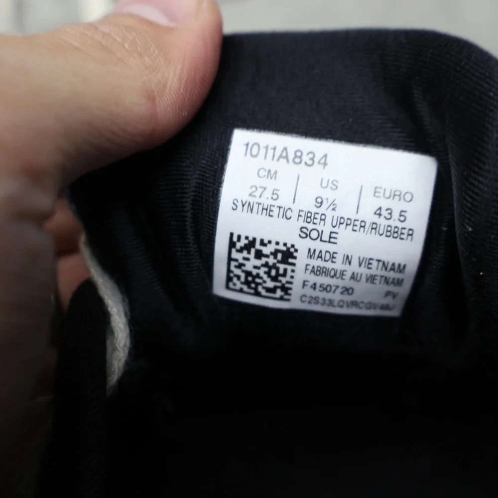 Asics no box